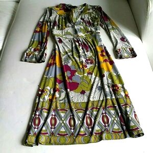 Beautiful BCBG MAXAZRIA floral dress